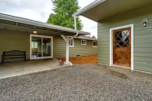 328 Dean Ave, Eugene, OR 97404 - Photo 9