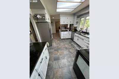 735 SW Mill St, Sheridan, OR 97378 - Photo 31