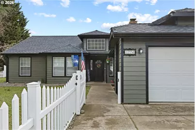 1774 E Fourth Ave, Sutherlin, OR 97479 - Photo 3