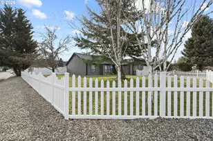 1774 E Fourth Ave, Sutherlin, OR 97479 - Photo 45