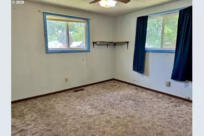1702 Y Ave, La Grande, OR 97850 - Photo 11