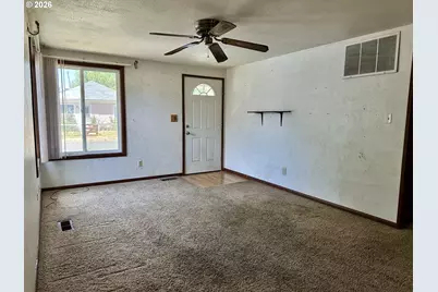 1702 Y Ave, La Grande, OR 97850 - Photo 5