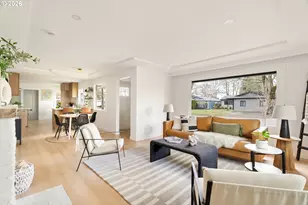 2530 NE Dekum St, Portland, OR 97211 - Photo 9