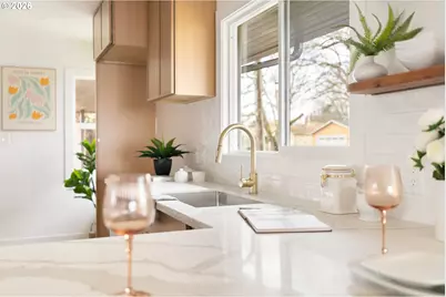 2530 NE Dekum St, Portland, OR 97211 - Photo 35