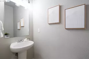 4541 SE 97th Ave, Portland, OR 97266 - Photo 11