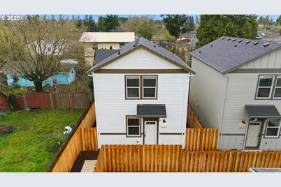 4541 SE 97th Ave, Portland, OR 97266 - Photo 3