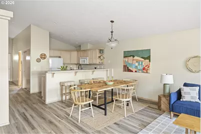 945 SW 24th St, Troutdale, OR 97060 - Photo 7