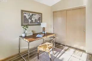 945 SW 24th St, Troutdale, OR 97060 - Photo 25