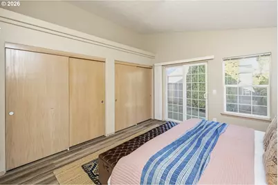 945 SW 24th St, Troutdale, OR 97060 - Photo 15