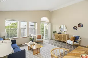 945 SW 24th St, Troutdale, OR 97060 - Photo 5