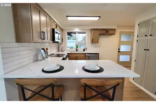 2240 Providence St, Eugene, OR 97401 - Photo 7