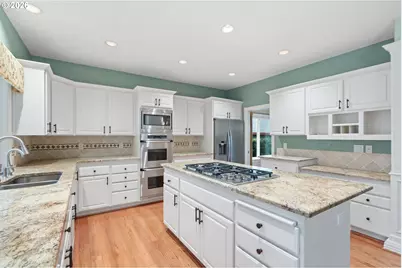 13179 SW Ascension Dr, Portland, OR 97223 - Photo 11