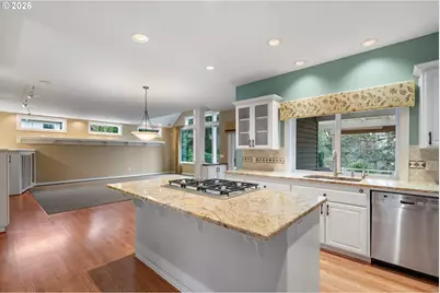 13179 SW Ascension Dr, Portland, OR 97223 - Photo 9