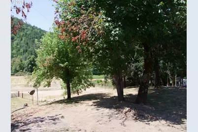 4623 S Myrtle Rd, Myrtle Creek, OR 97457 - Photo 27