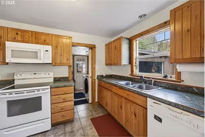 87606 Rice Rd, Mapleton, OR 97453 - Photo 5