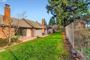 7968 SW Scholls Ferry Rd, Beaverton, OR 97008 - Photo 19