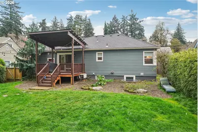 9917 NE Campaign St, Portland, OR 97220 - Photo 23