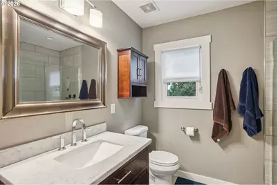 9917 NE Campaign St, Portland, OR 97220 - Photo 13