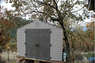 1320 Shoestring Rd, Riddle, OR 97469 - Photo 29