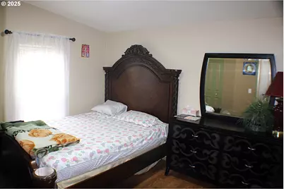 1320 Shoestring Rd, Riddle, OR 97469 - Photo 17