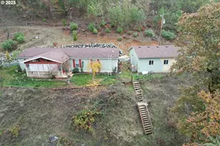 1320 Shoestring Rd, Riddle, OR 97469 - Photo 39