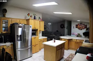 1320 Shoestring Rd, Riddle, OR 97469 - Photo 9