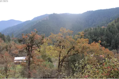 1320 Shoestring Rd, Riddle, OR 97469 - Photo 43