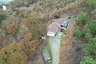 1320 Shoestring Rd, Riddle, OR 97469 - Photo 41