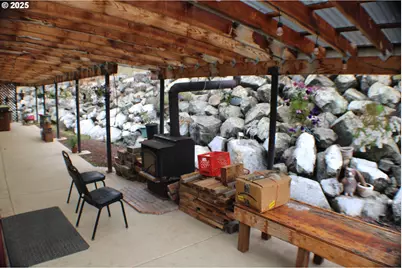 1320 Shoestring Rd, Riddle, OR 97469 - Photo 25
