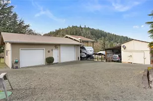 1187 Rice Creek Rd, Winston, OR 97496 - Photo 3