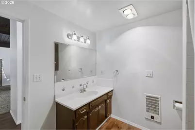 290 N 3rd Ct #15, Coos Bay, OR 97420 - Photo 23