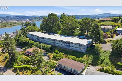 290 N 3rd Ct #15, Coos Bay, OR 97420 - Photo 1