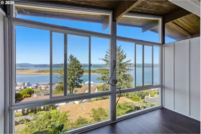 290 N 3rd Ct #15, Coos Bay, OR 97420 - Photo 29