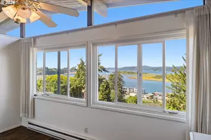 290 N 3rd Ct, Coos Bay, OR 97420 - Photo 13