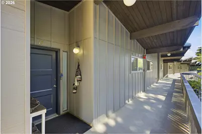 290 N 3rd Ct #15, Coos Bay, OR 97420 - Photo 3