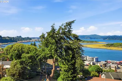 290 N 3rd Ct #15, Coos Bay, OR 97420 - Photo 39