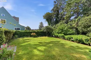 1313 Bayview St, North Bend, OR 97459 - Photo 39