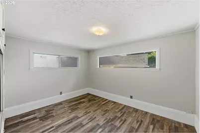 1313 Bayview St, North Bend, OR 97459 - Photo 21