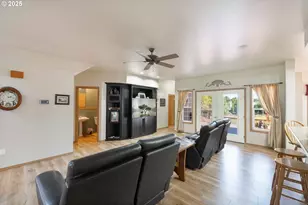 729 Ranch Rd, Reedsport, OR 97467 - Photo 21