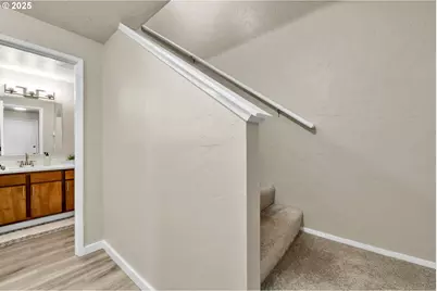 1474 Fetters Loop, Eugene, OR 97402 - Photo 7