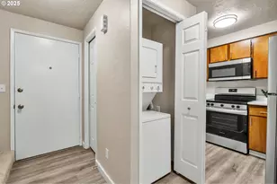 1474 Fetters Loop, Eugene, OR 97402 - Photo 11