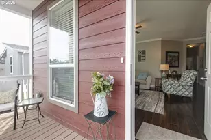 1000 S McKern Ct, Newberg, OR 97132 - Photo 3