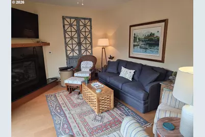 123 S Hemlock St #203, Cannon Beach, OR 97110 - Photo 5