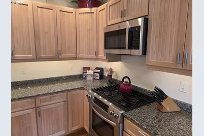 123 S Hemlock St #203, Cannon Beach, OR 97110 - Photo 15