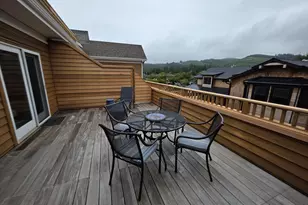 123 S Hemlock St, Cannon Beach, OR 97110 - Photo 29