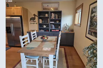 123 S Hemlock St #203, Cannon Beach, OR 97110 - Photo 11