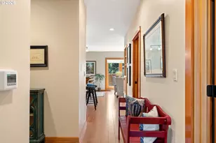 123 S Hemlock St, Cannon Beach, OR 97110 - Photo 3