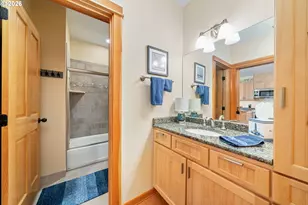 123 S Hemlock St, Cannon Beach, OR 97110 - Photo 17