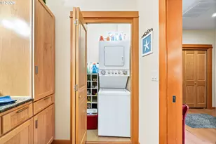 123 S Hemlock St, Cannon Beach, OR 97110 - Photo 19