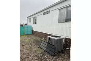 2901 E 2nd St, Newberg, OR 97132 - Photo 9